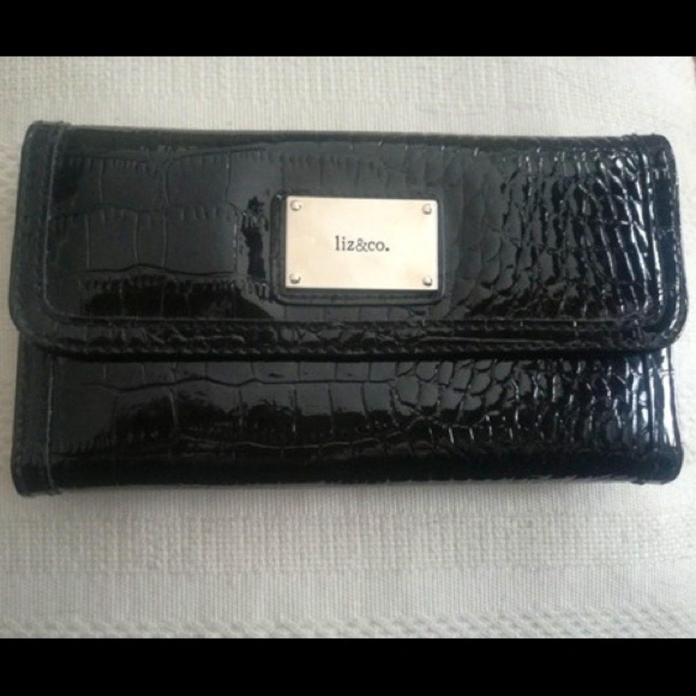 Liz&Co. Wallet 19 " x 11 " x 2 " New w/out tags